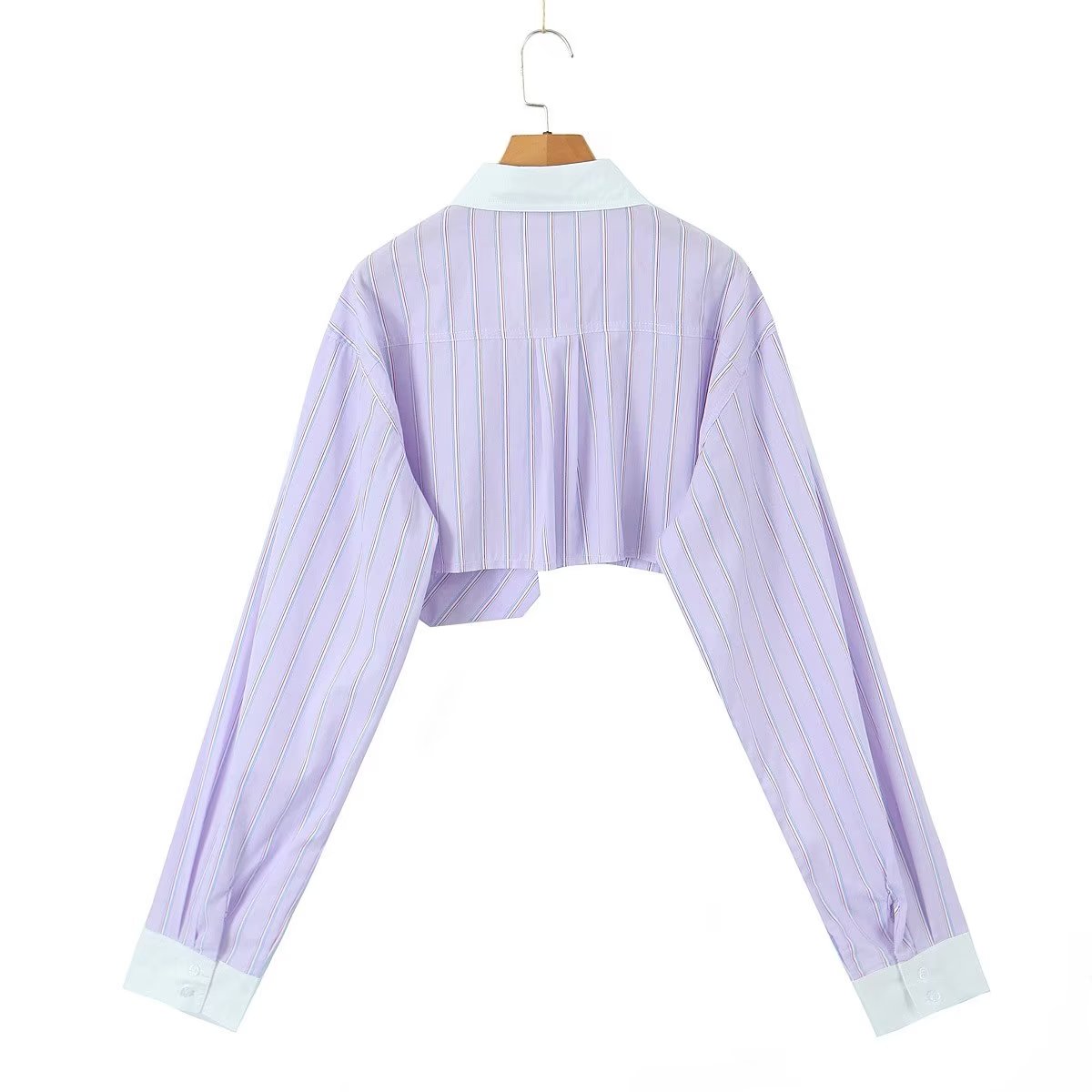 Classic Vintage Shirt with a Flattering Fit