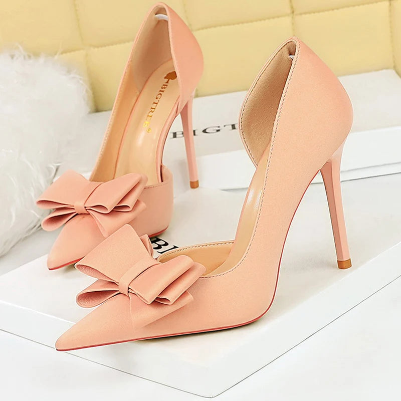 Polished Heels with an Effortless Classic Look