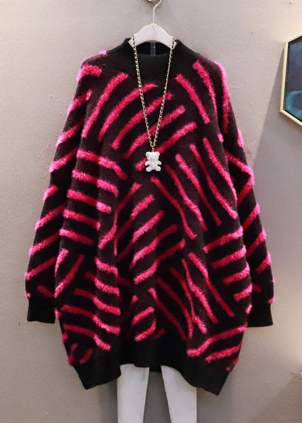 Well Tailored Sweater with a Graceful Silhouette