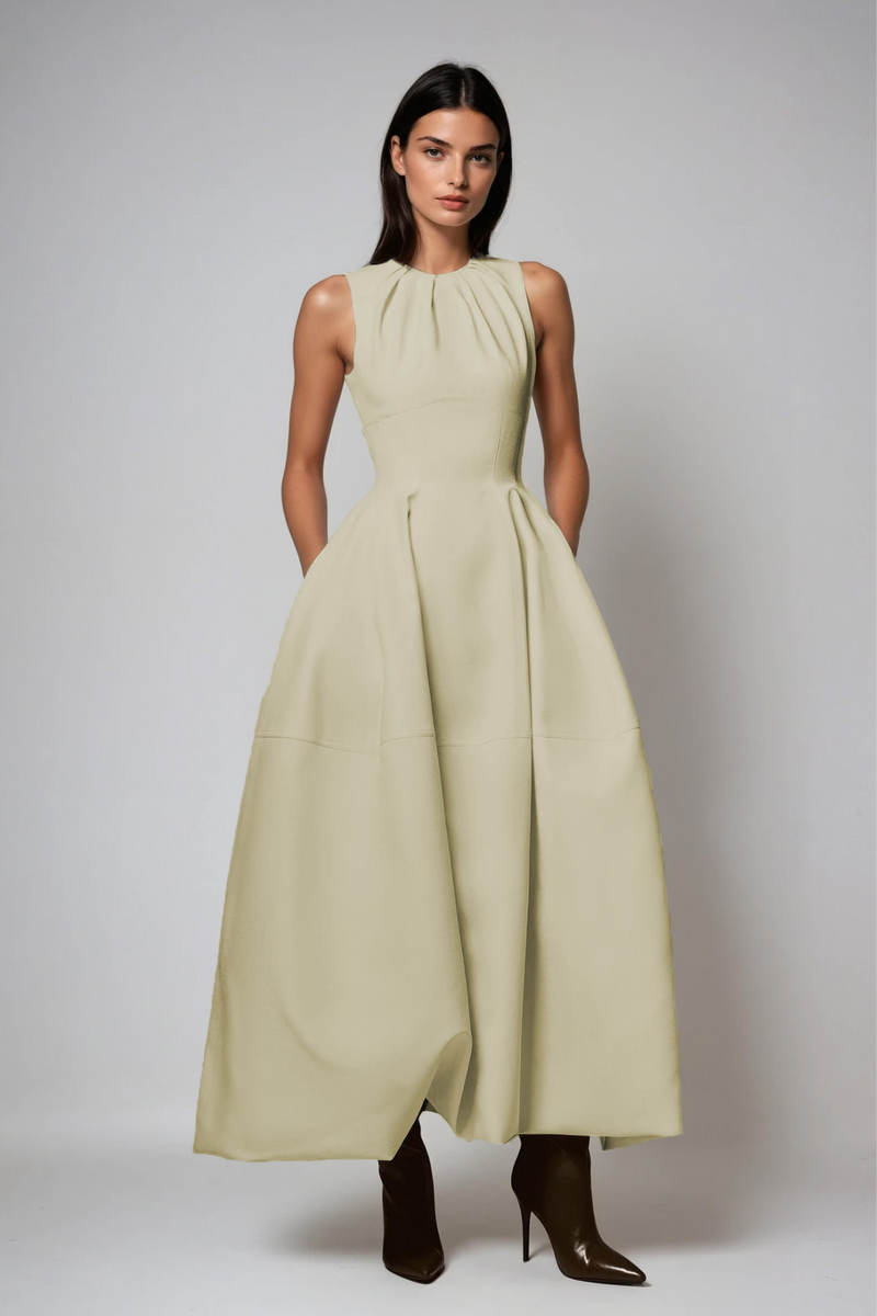 Sophisticated Dress with a Clean Classic Look