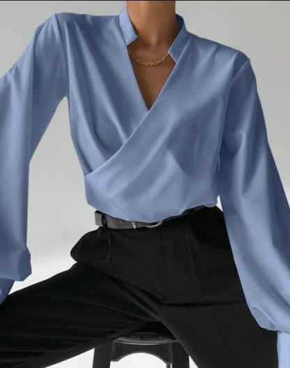 Effortlessly Elegant Shirt with a Timeless Design