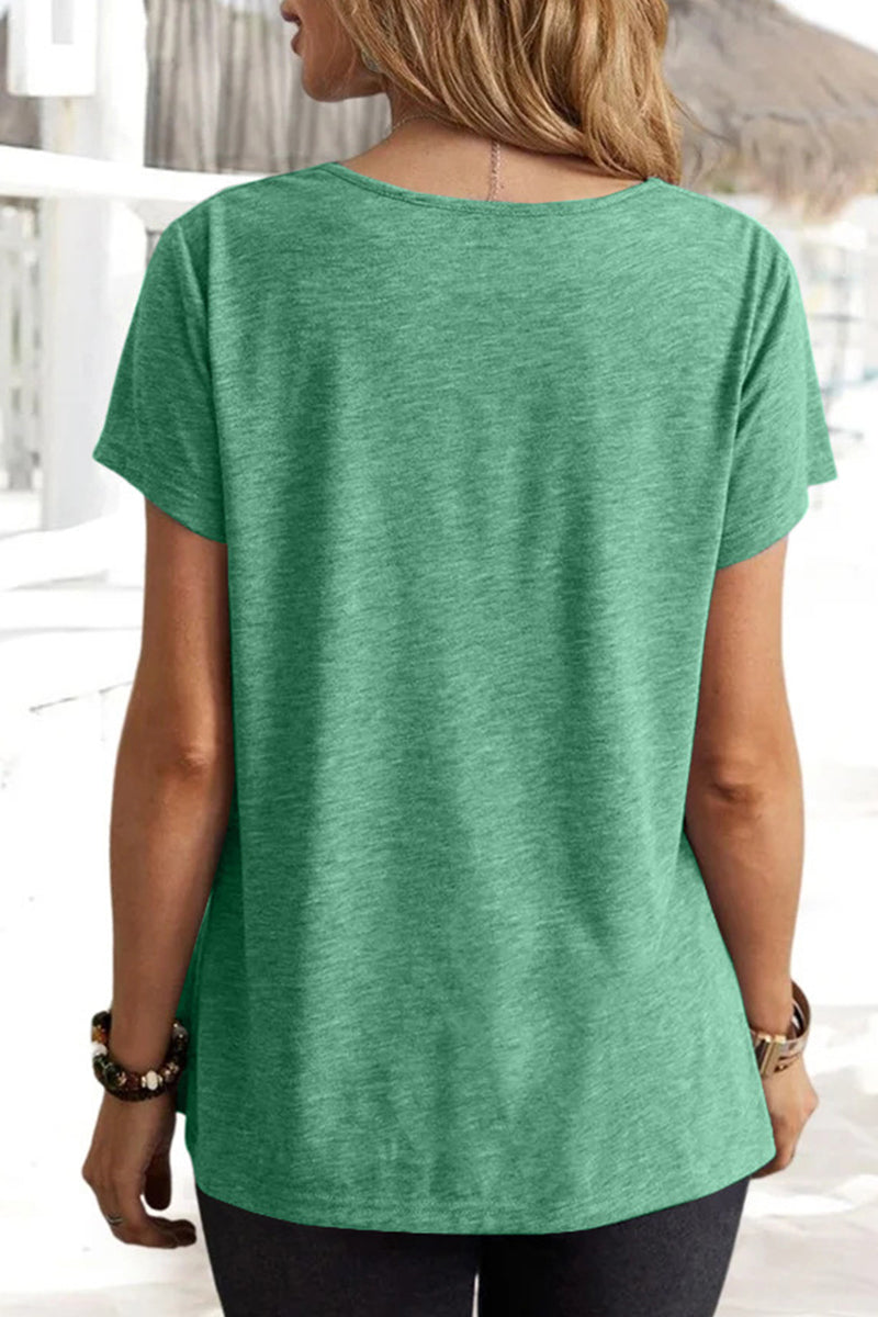 Effortlessly Elegant T-Shirt with a Timeless Design