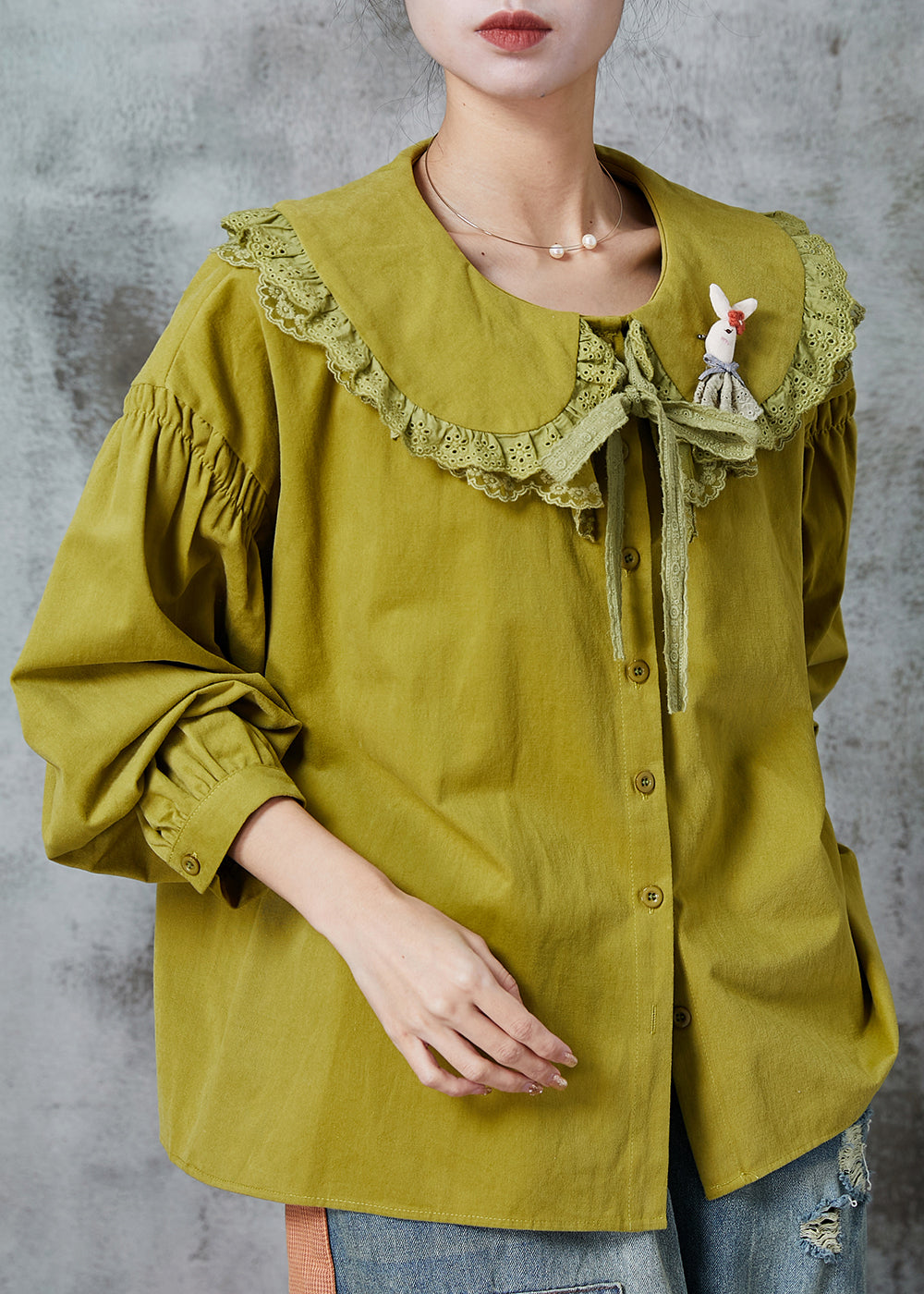 Well Tailored Shirt with a Graceful Silhouette