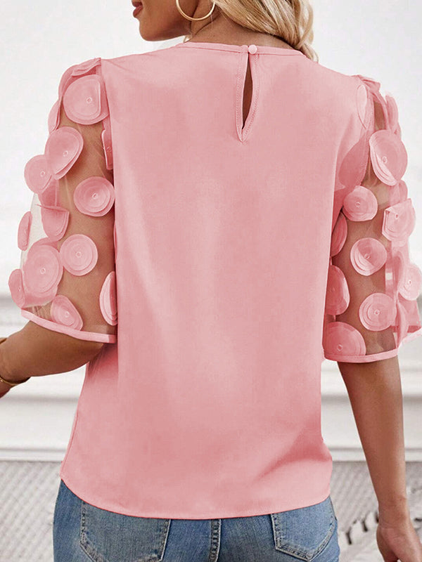 Beautifully Crafted T-Shirt in a Classic Style