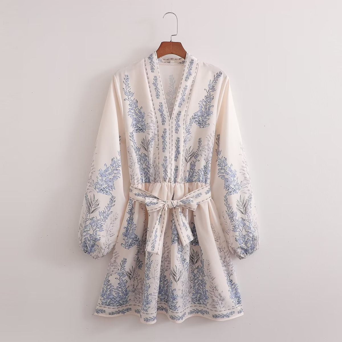 Beautifully Finished Pullover in a Timeless Design