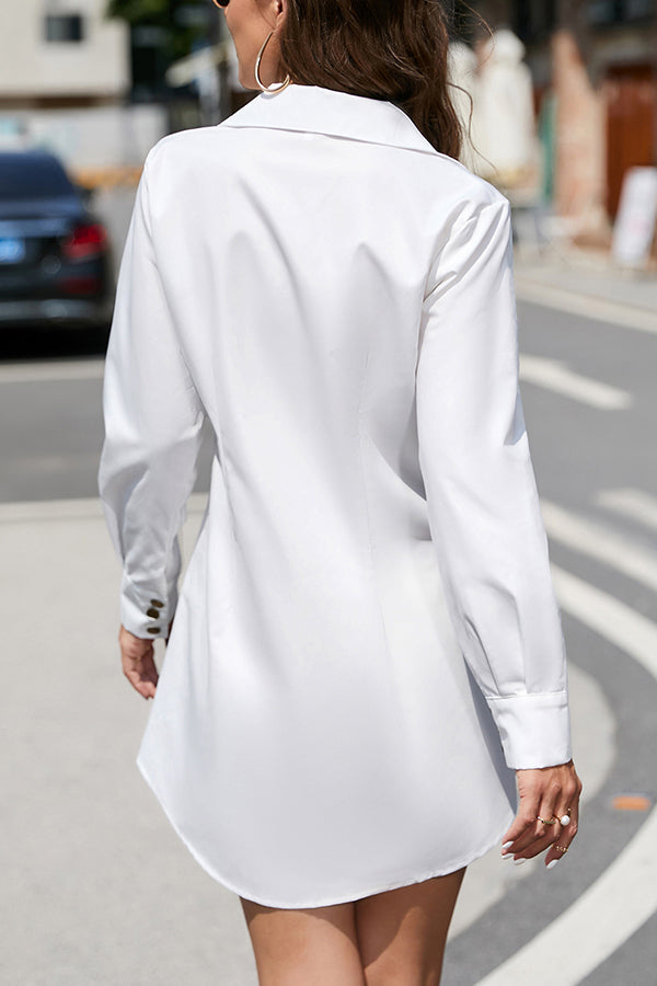 Effortlessly Elegant Dress with a Timeless Design