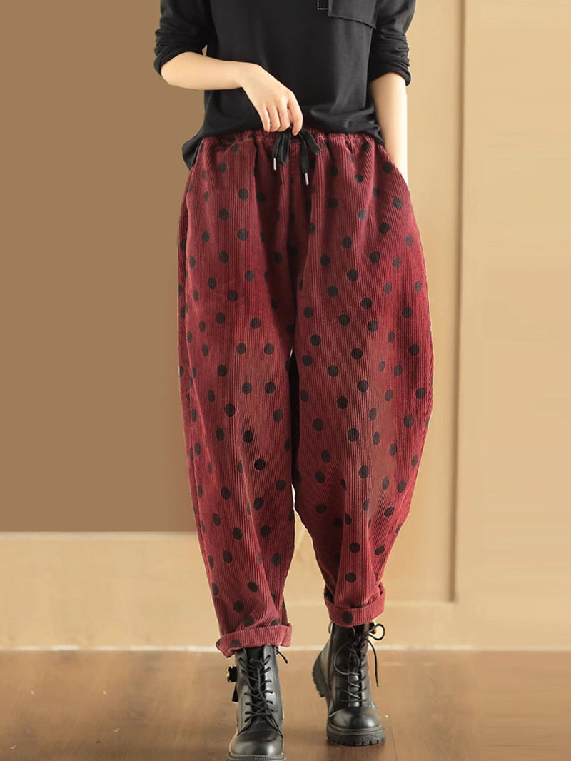 Well Tailored Pants with a Graceful Silhouette