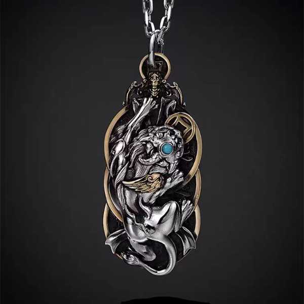 Beautifully Finished Garment in a Timeless Design
