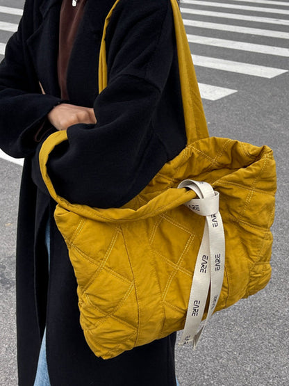 Beautifully Crafted Bag in a Classic Style