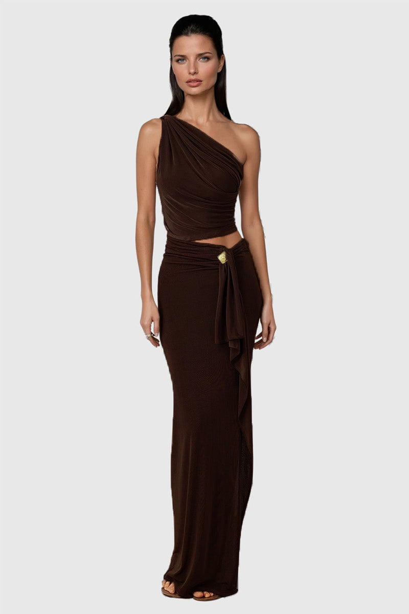 Beautifully Finished Garment in a Timeless Design