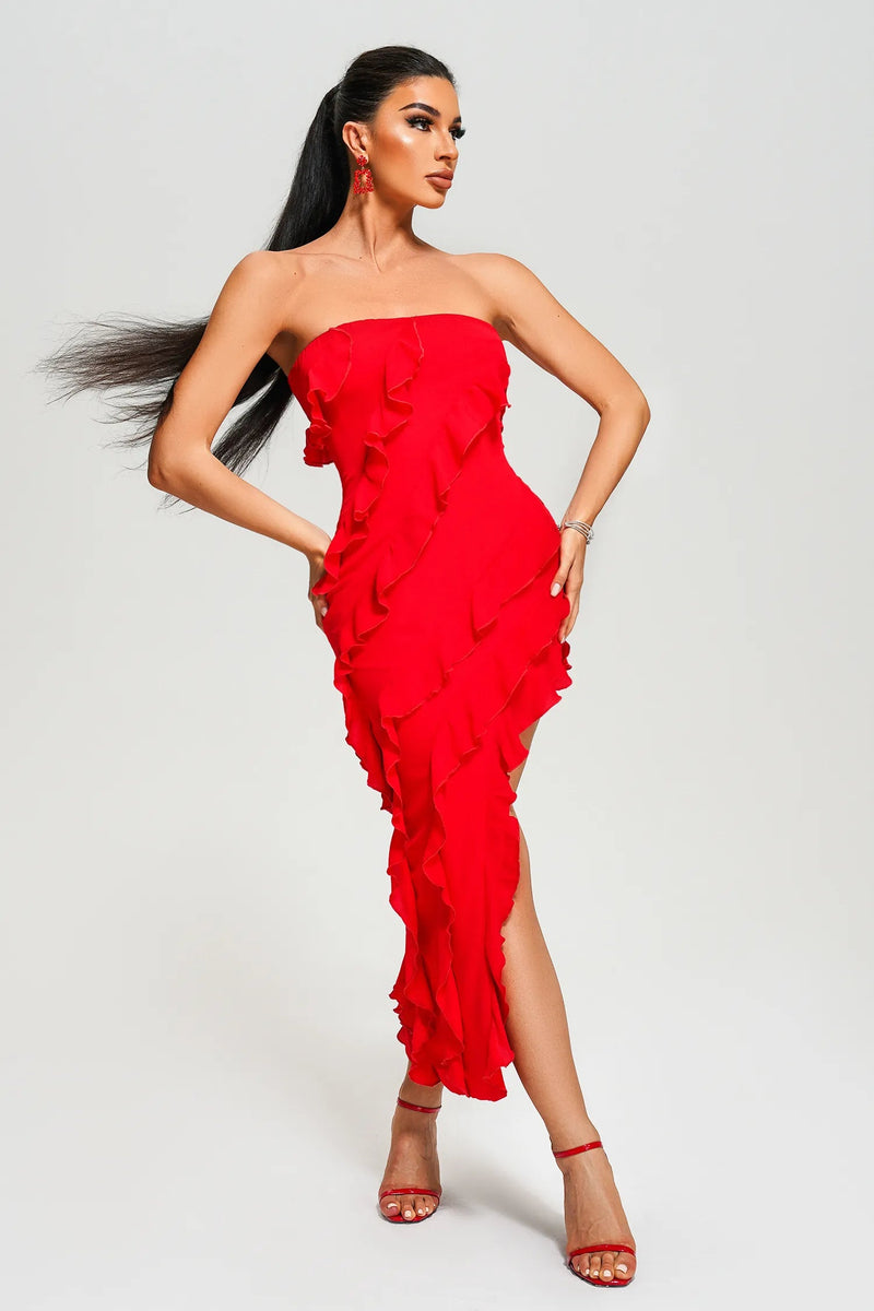 A Vintage Style Dress with Delicate Timeless Details