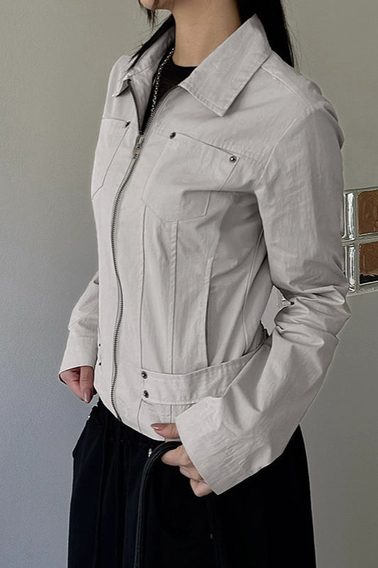 Effortlessly Elegant Jacket with a Timeless Design