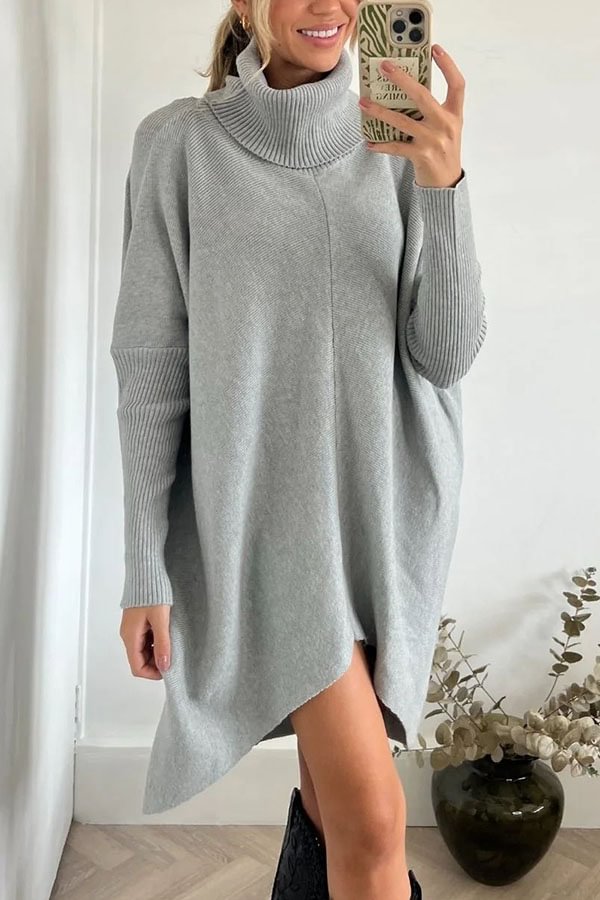 Well Tailored Sweater with a Graceful Silhouette