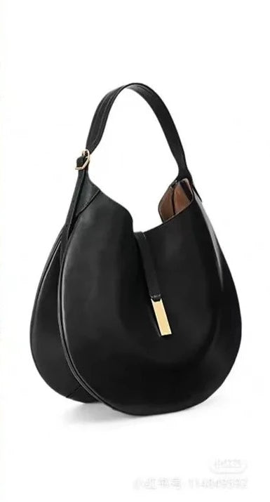 Beautifully Crafted Bag in a Classic Style