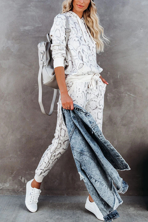Elegantly Styled Pants for Everyday Wear
