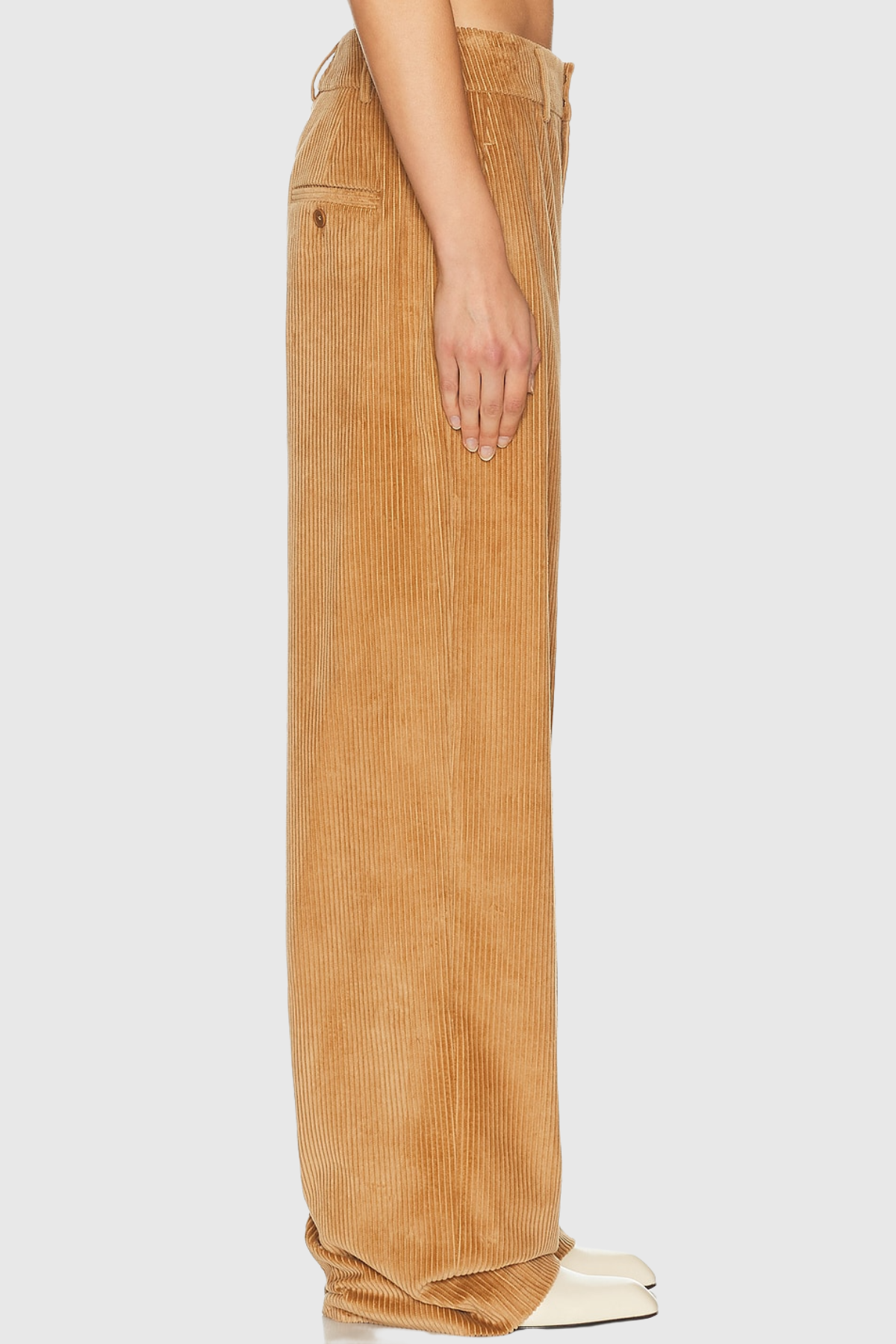 Sophisticated Trousers with a Clean Classic Look