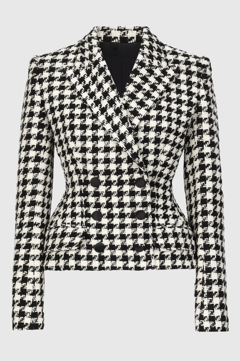 Effortlessly Elegant Jacket with a Timeless Design