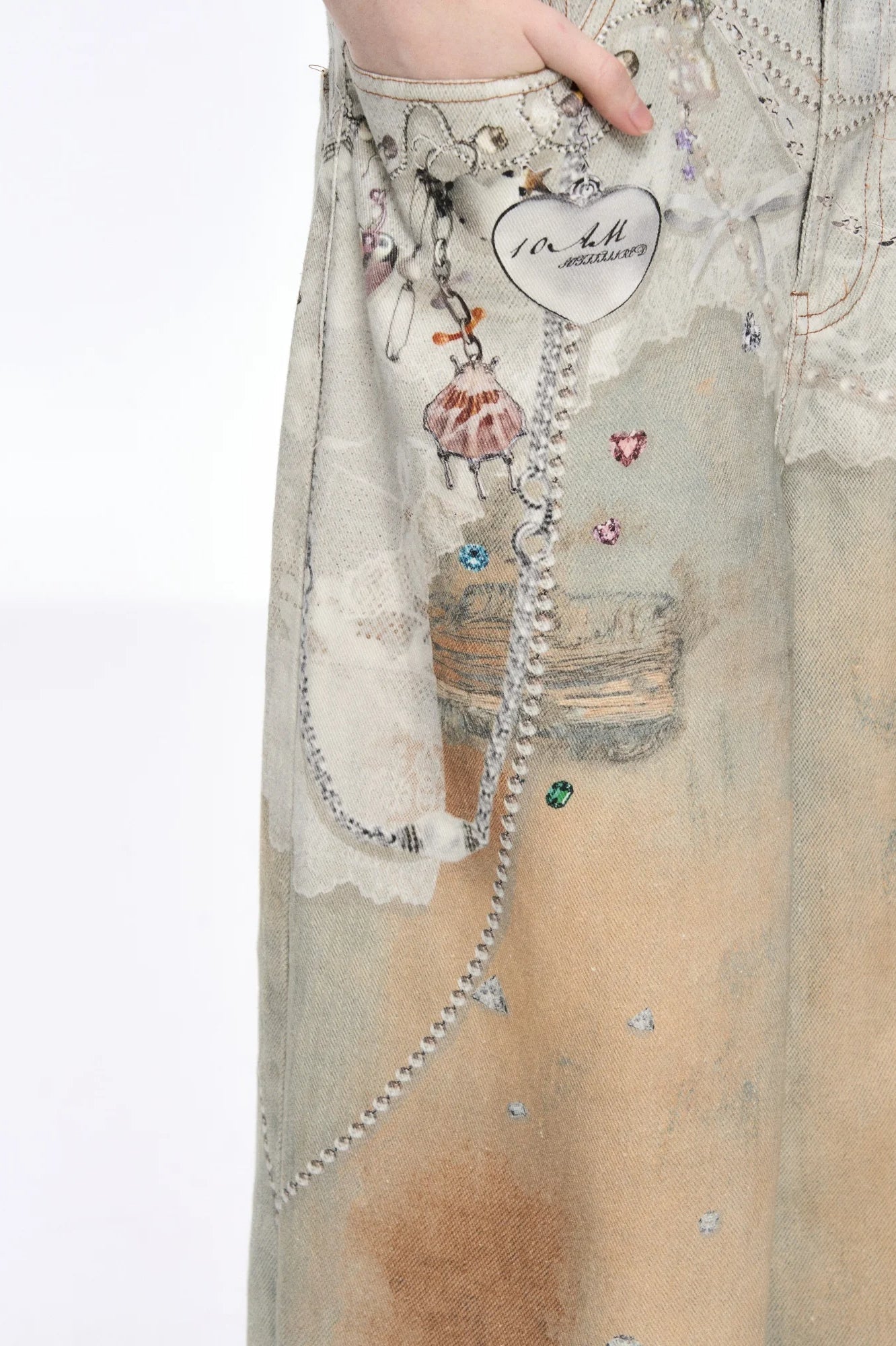 A Vintage Style Bag with Delicate Timeless Details