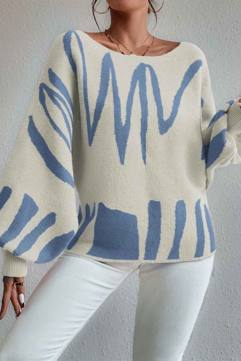 Well Tailored Sweater with a Graceful Silhouette