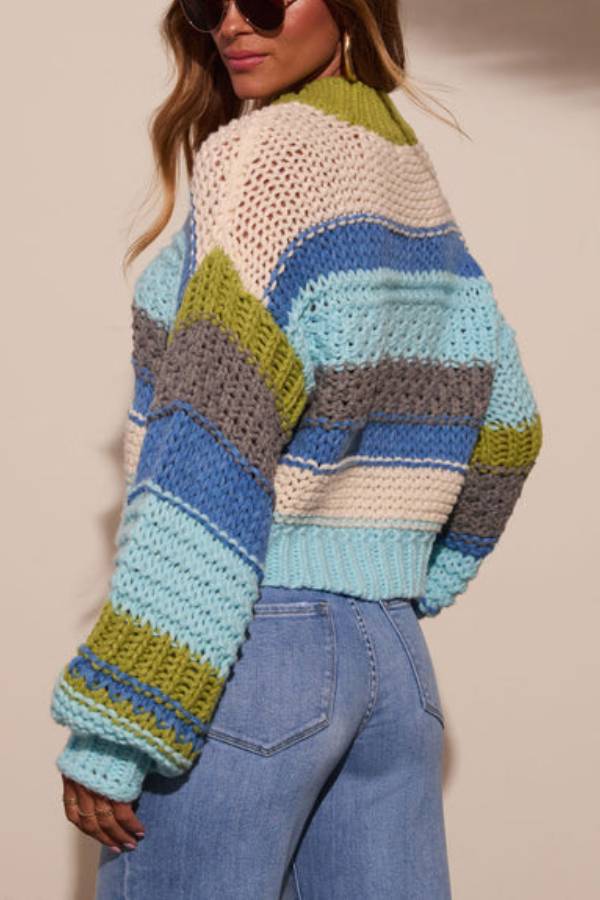 Classic Vintage Sweater with a Flattering Fit