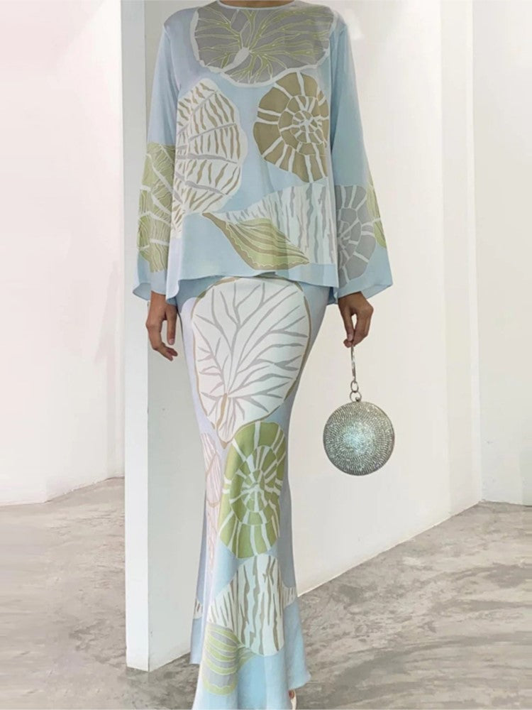 Well Tailored Garment with a Graceful Silhouette