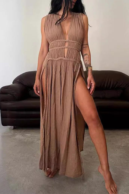 Gracefully Styled Dress for Any Occasion