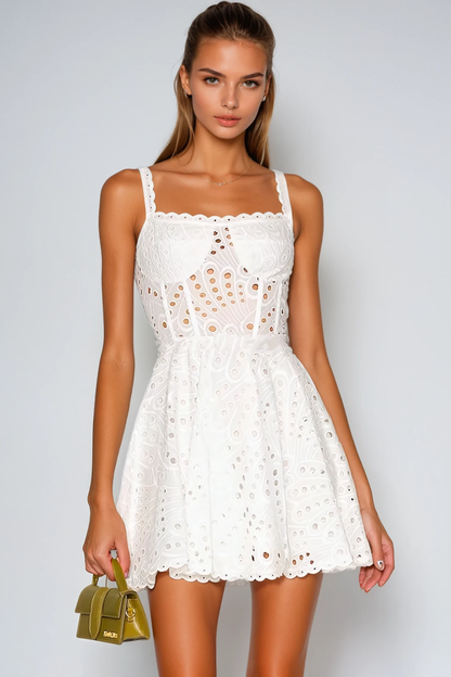 Beautifully Crafted Dress in a Classic Style
