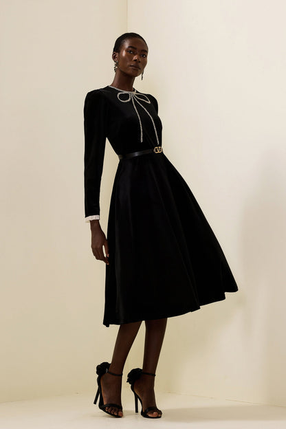 Beautifully Crafted Dress in a Classic Style