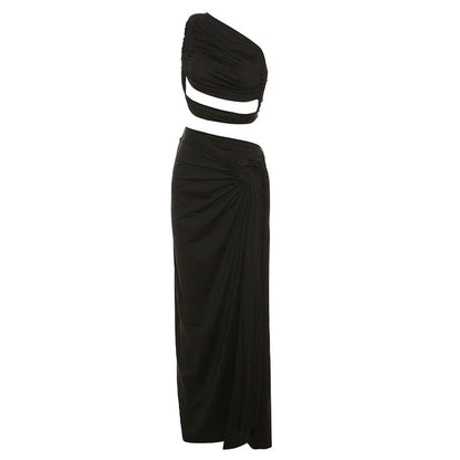 Sophisticated Garment with a Clean Classic Look