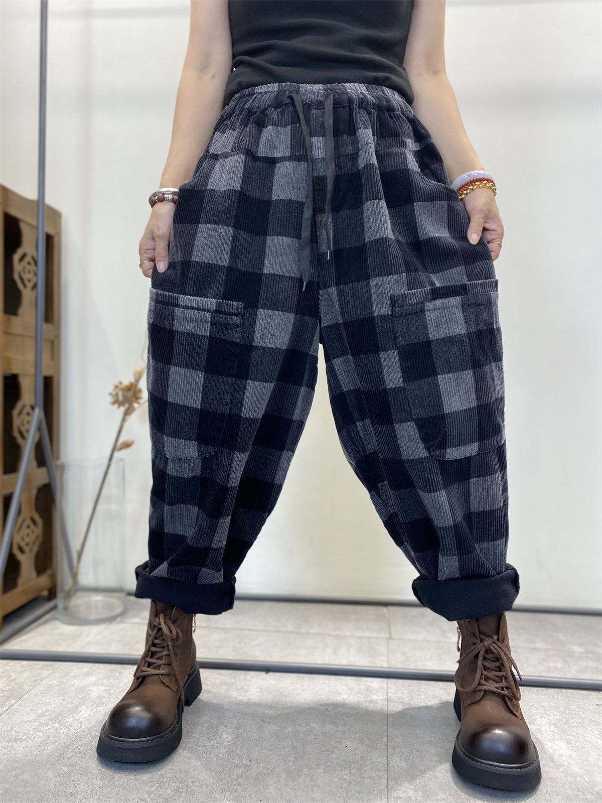 Sophisticated Pants with a Clean Classic Look