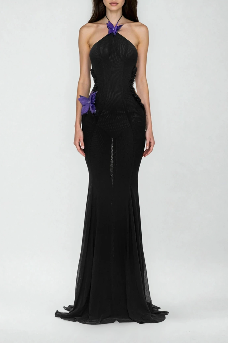 Beautifully Finished Dress in a Timeless Design