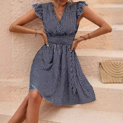 Effortlessly Elegant Dress with a Timeless Design