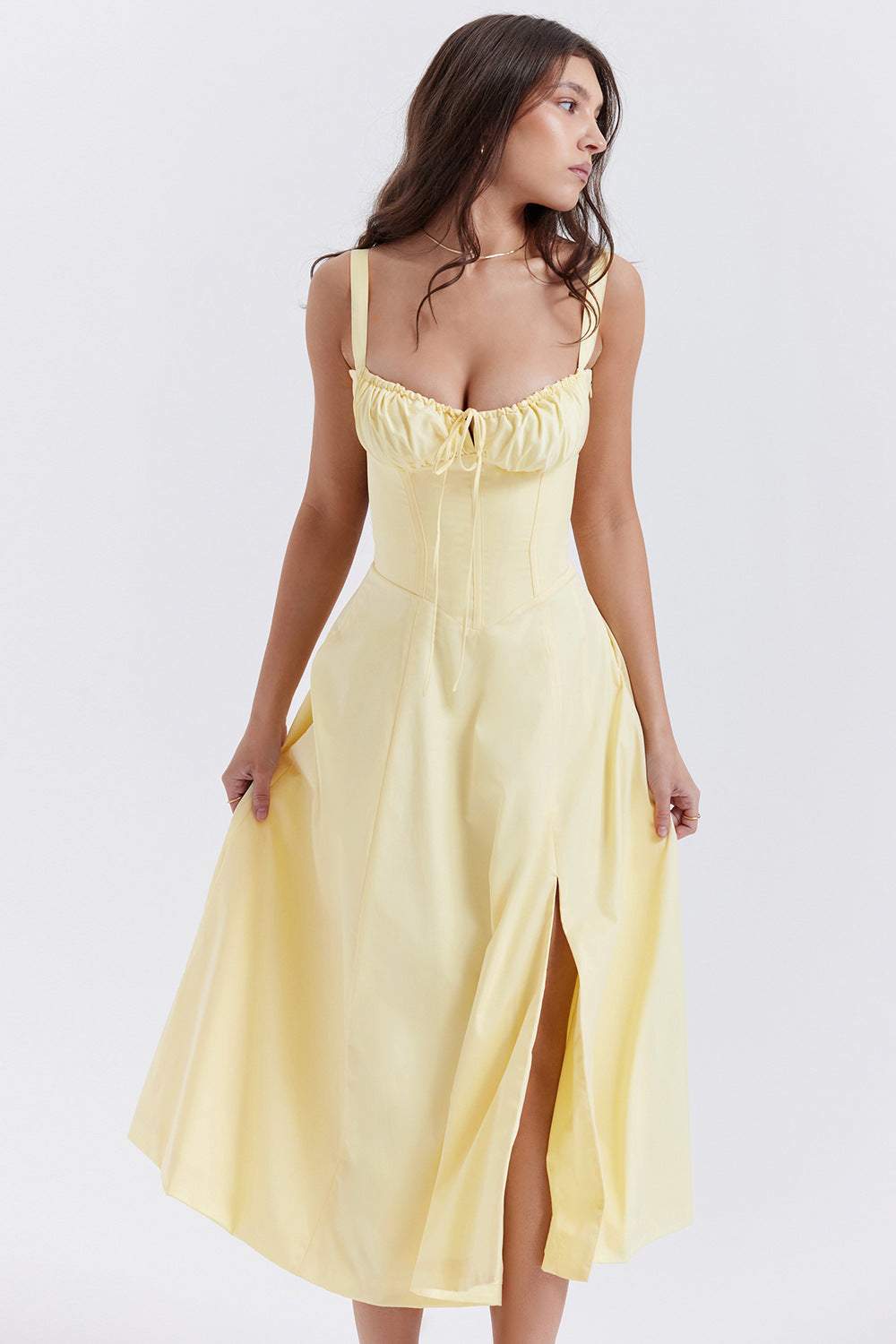 Classic Vintage Dress with a Flattering Fit