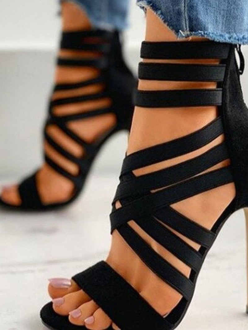A Vintage Style Heels with Delicate Timeless Details