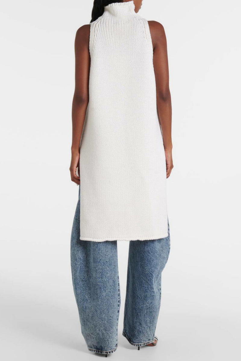 Beautifully Crafted Top in a Classic Style