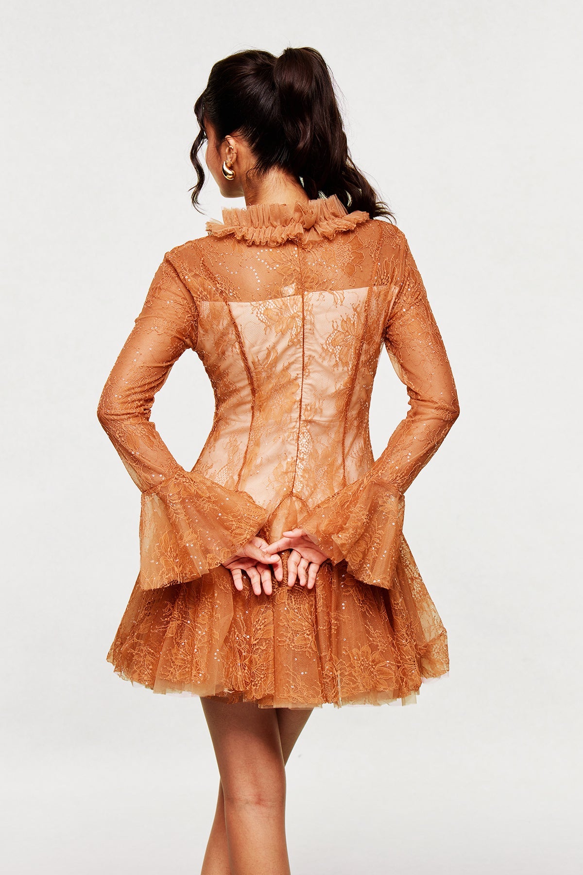 Well Tailored Dress with a Graceful Silhouette