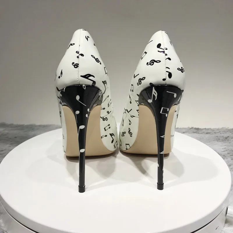 Effortlessly Elegant Heels with a Timeless Design