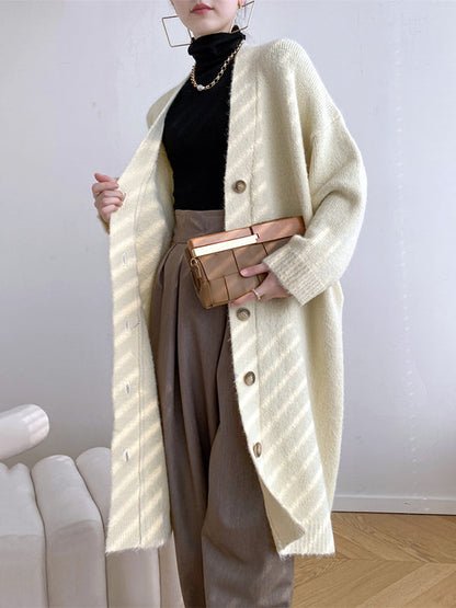 Beautifully Finished Cardigan in a Timeless Design
