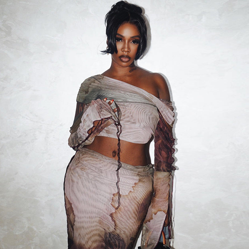 Gracefully Styled Garment for Any Occasion