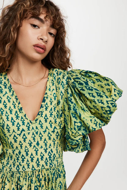Classic Vintage & Enduringly Stylish Dress