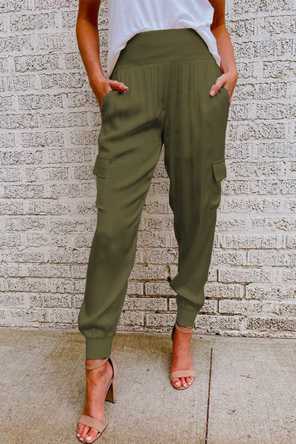 Classic Vintage Pants with a Flattering Fit