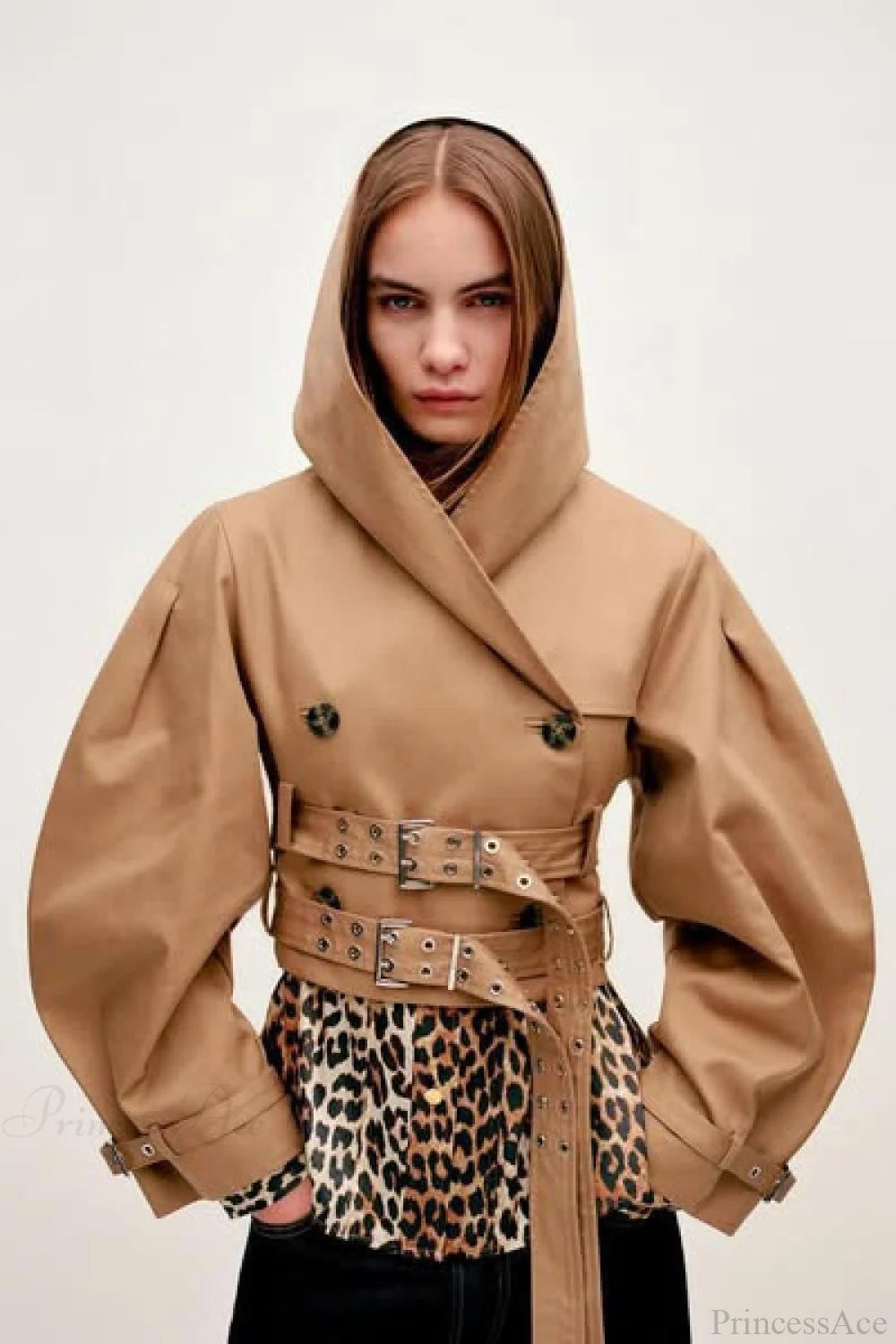 Elegantly Styled Coat for Everyday Wear