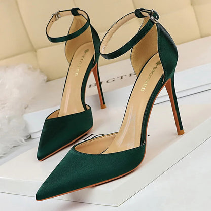 Well Tailored Heels with a Graceful Silhouette