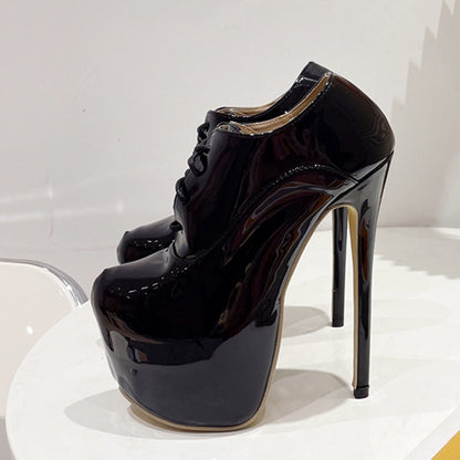 Well Tailored Heels with a Graceful Silhouette