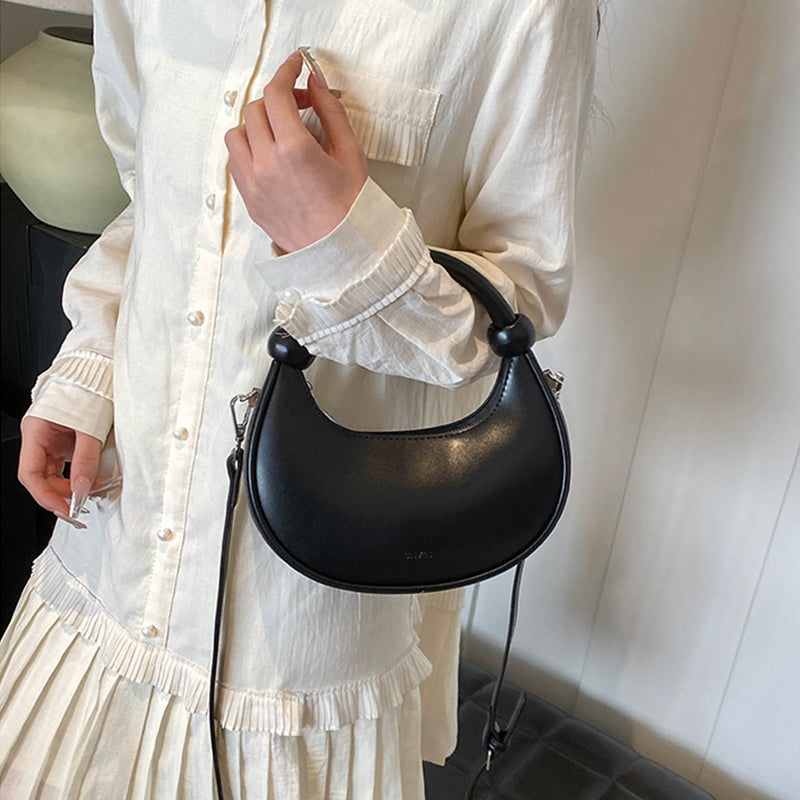 Effortlessly Elegant Bag with a Timeless Design