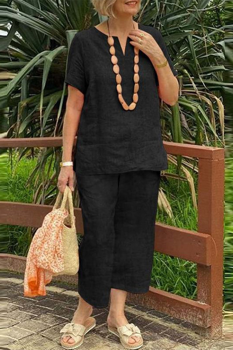 Effortlessly Elegant Garment with a Timeless Design