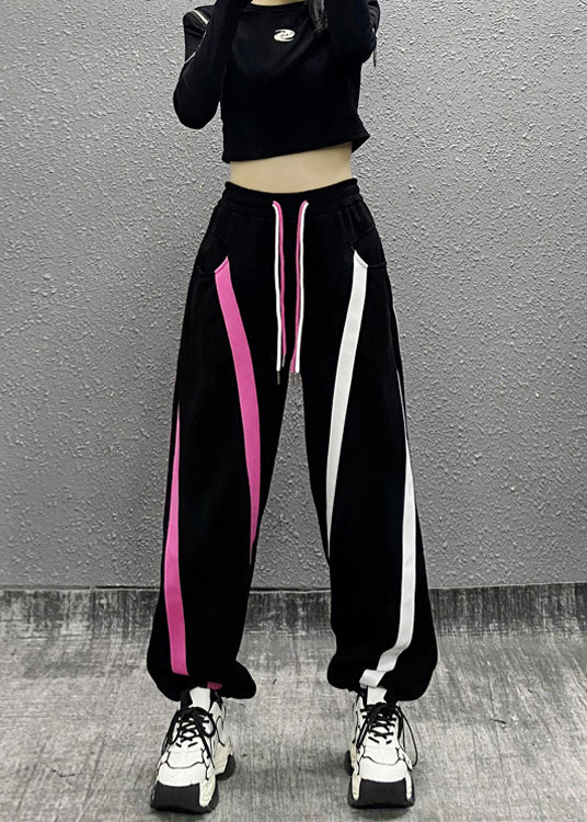 Effortlessly Elegant Pants with a Timeless Design