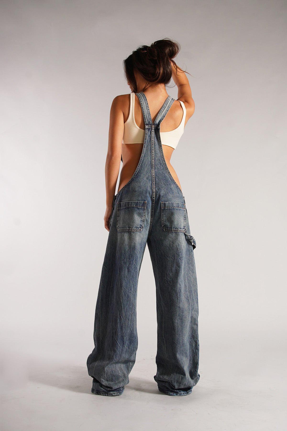 Sophisticated Garment with a Clean Classic Look