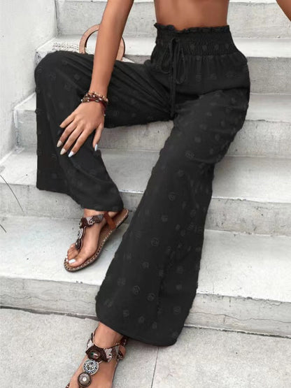 Well Tailored Pants with a Graceful Silhouette
