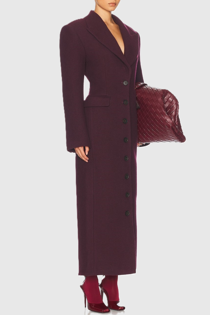 Beautifully Finished Coat in a Timeless Design